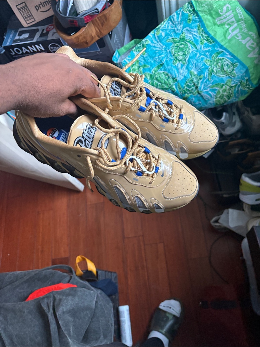 Nike Men's Tan Athletic Sneakers with Blue Accents